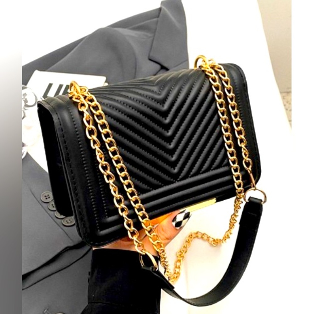 Zenana Outfitters Black Crossbody Bag with Gold Chain